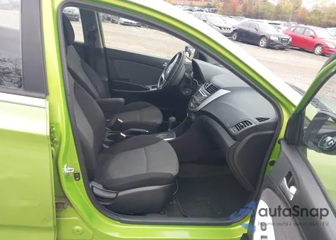 2012 Hyundai Accent Gs z USA, uszkodzony, nr VIN KMHCT5AE2CU052993